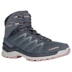 Lowa Wander-Travelschuhe Innox Pro Mid GTX (All-Terrain, Synthetik/Textil, Wasserdicht) Stahlblau/rose Damen